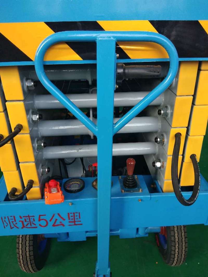 江西辅助行走式升降平台
